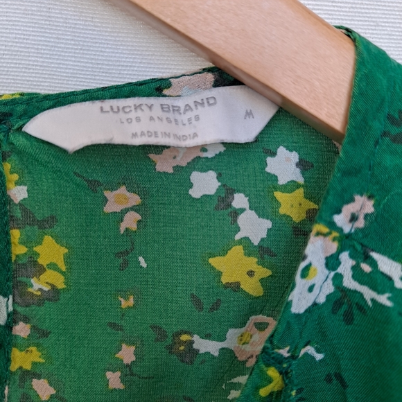 Lucky Brand Green Floral Print Cropped Ruffle Front Top szM - Picture 6 of 12
